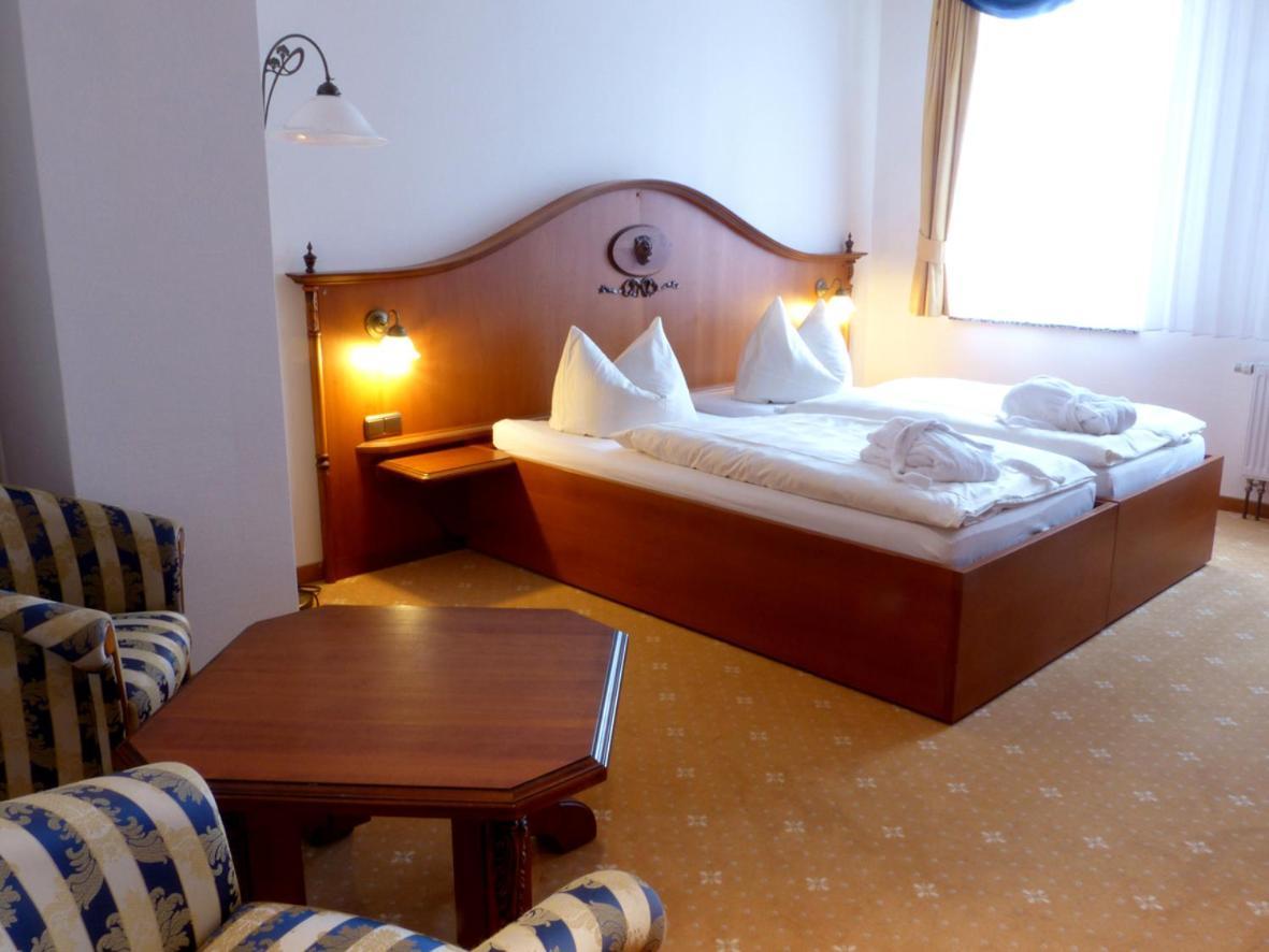 Hotel Goldner Loewe Bad Köstritz Extérieur photo